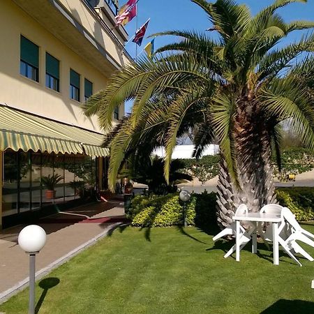 Hotel Laurence Рим Екстер'єр фото