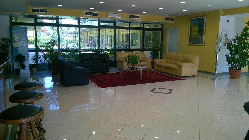 Hotel Laurence Рим Екстер'єр фото