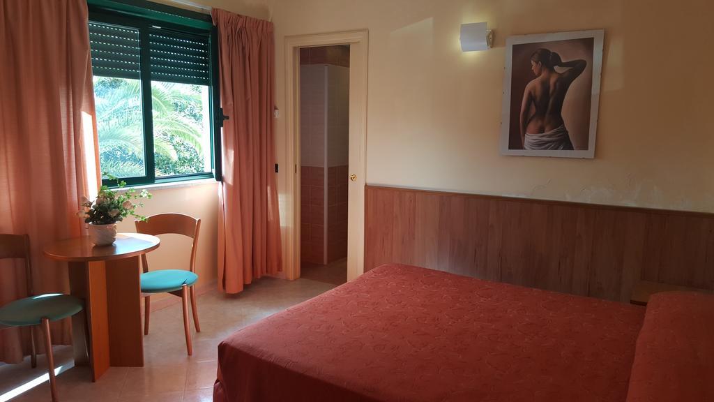 Hotel Laurence Рим Екстер'єр фото
